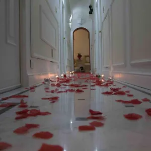 https://erossuite.it-romehotels.com